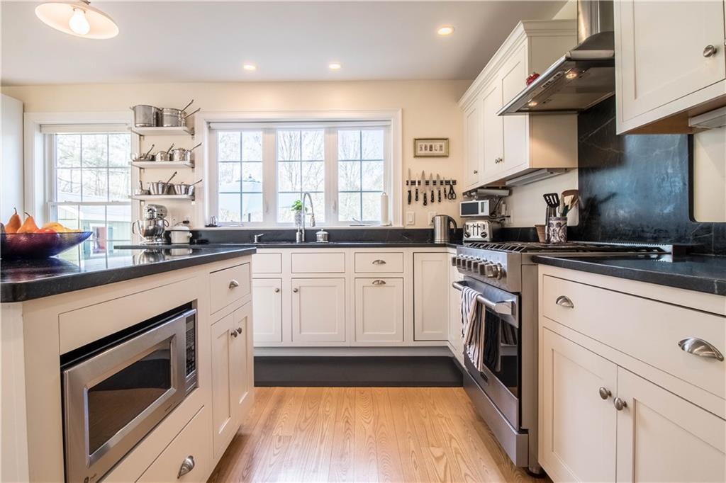 45 Goose Rocks Road Kennebunkport, ME 04046 - Photo 4 of 29 Photo