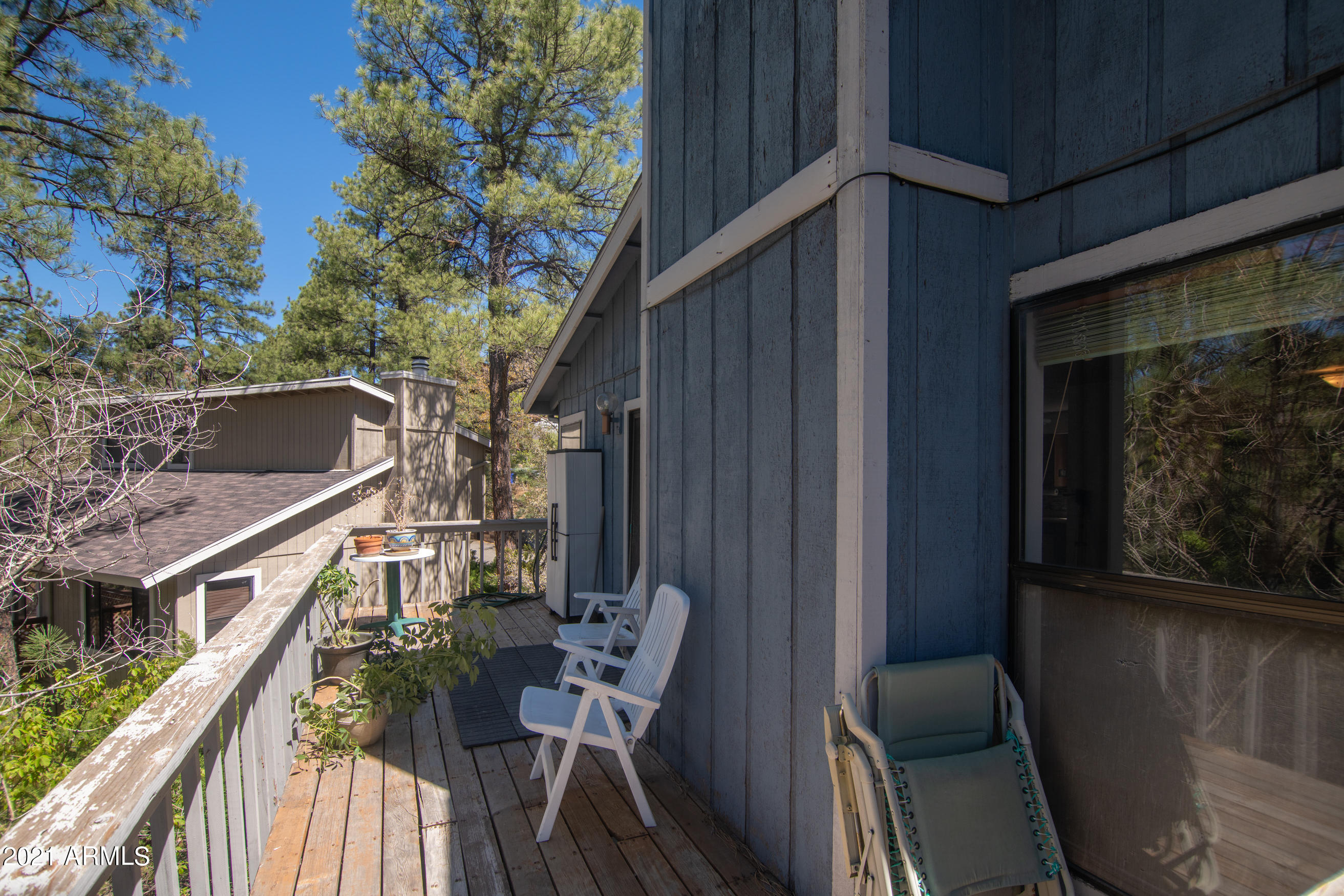 511 Turtleback Road Prescott, AZ 86303 - Photo 29 of 37 27_Deck off of Living Room 02