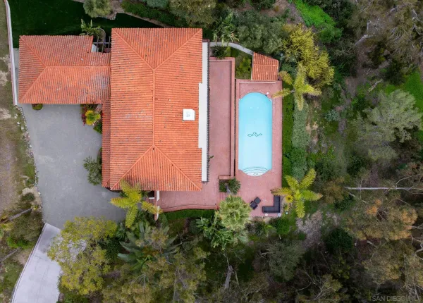 $15,000 | 5406 Las Palomas, Rancho Santa Fe, CA 92067