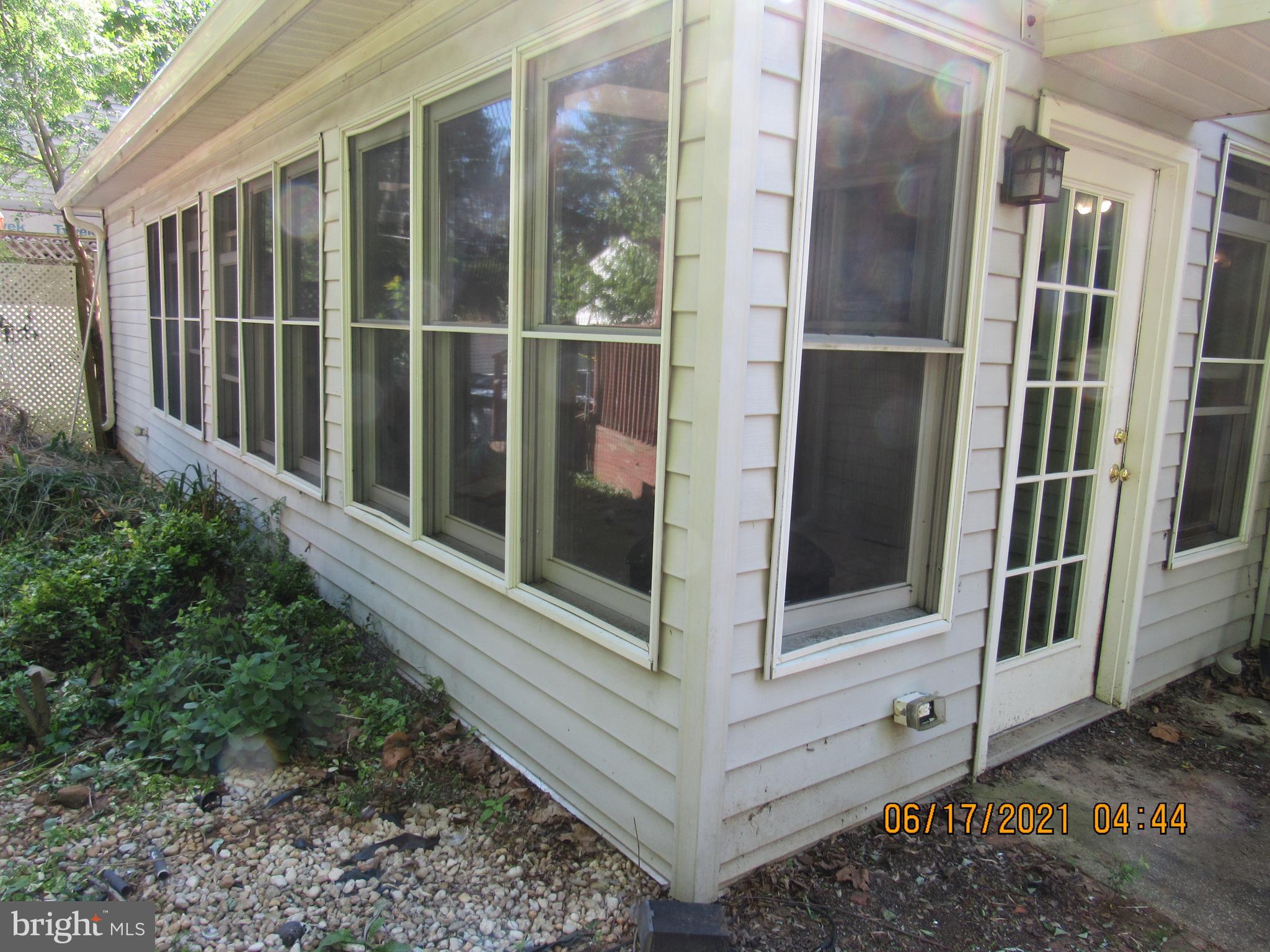 317 Red Pump Road Bel Air, MD 21014 - Photo 3 of 28 SPACIOUS SUNROOM/FLORDIA ROOM