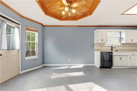 $330,000 | 1107 Huntington Lane, Greenwood, MO 64034