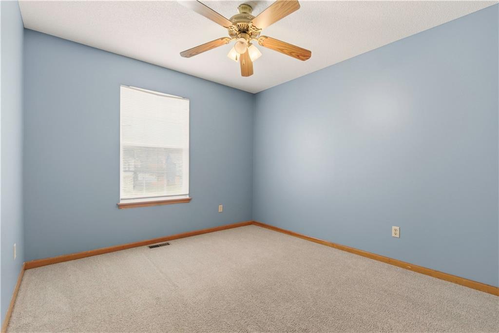 1107 Huntington Lane Greenwood, MO 64034 - Photo 27 of 50