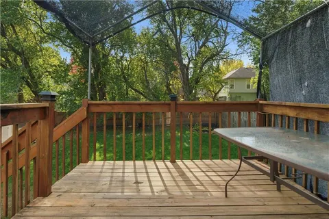 $330,000 | 1107 Huntington Lane, Greenwood, MO 64034