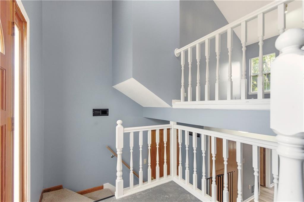 1107 Huntington Lane Greenwood, MO 64034 - Photo 4 of 50