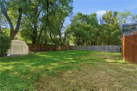 $330,000 | 1107 Huntington Lane, Greenwood, MO 64034