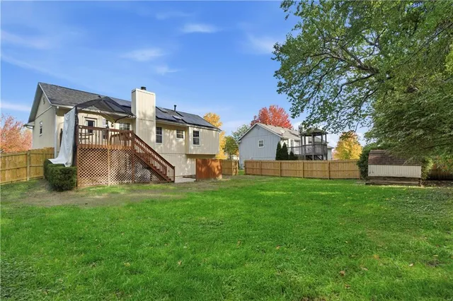 $330,000 | 1107 Huntington Lane, Greenwood, MO 64034