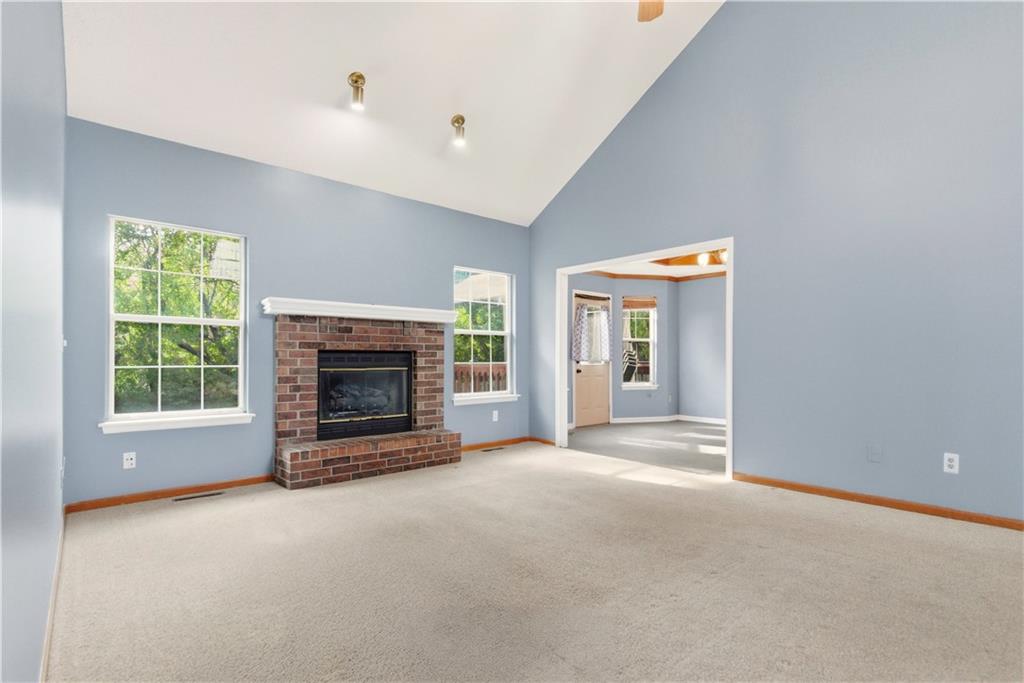 1107 Huntington Lane Greenwood, MO 64034 - Photo 8 of 50