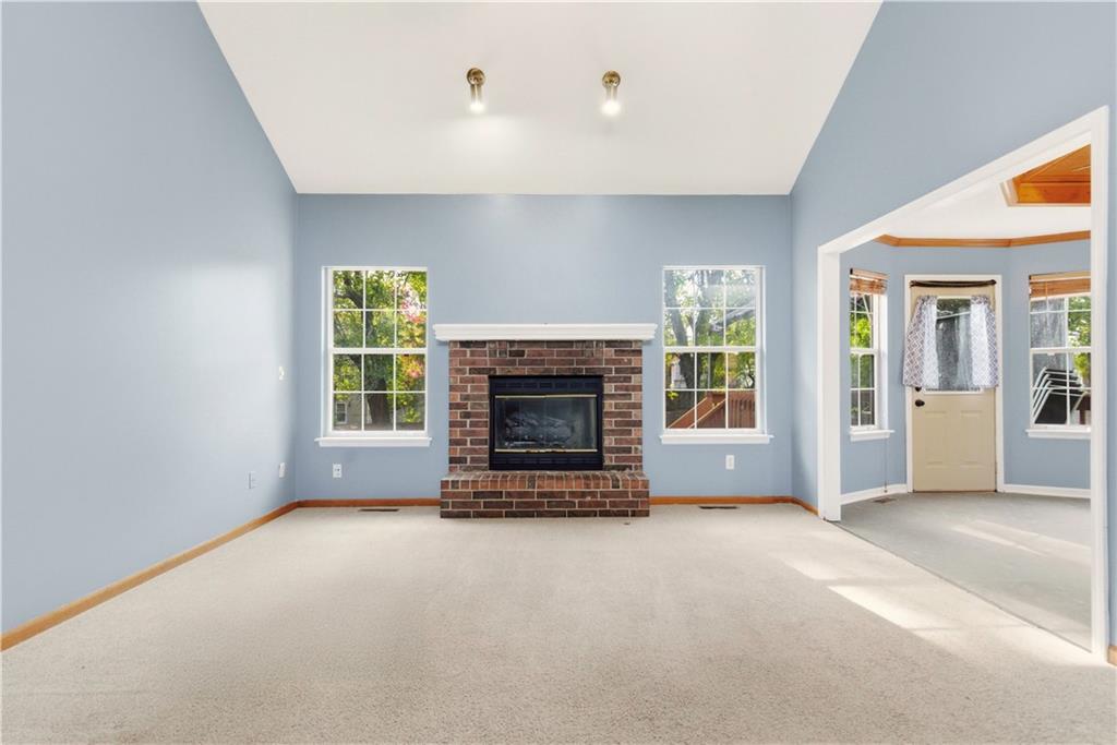 1107 Huntington Lane Greenwood, MO 64034 - Photo 9 of 50