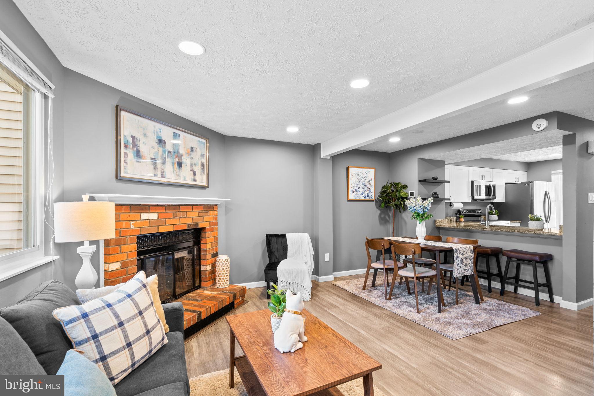 8433 Sugar Creek Lane Springfield, VA 22153 - Photo 3 of 47 Charming living space with modern flair.