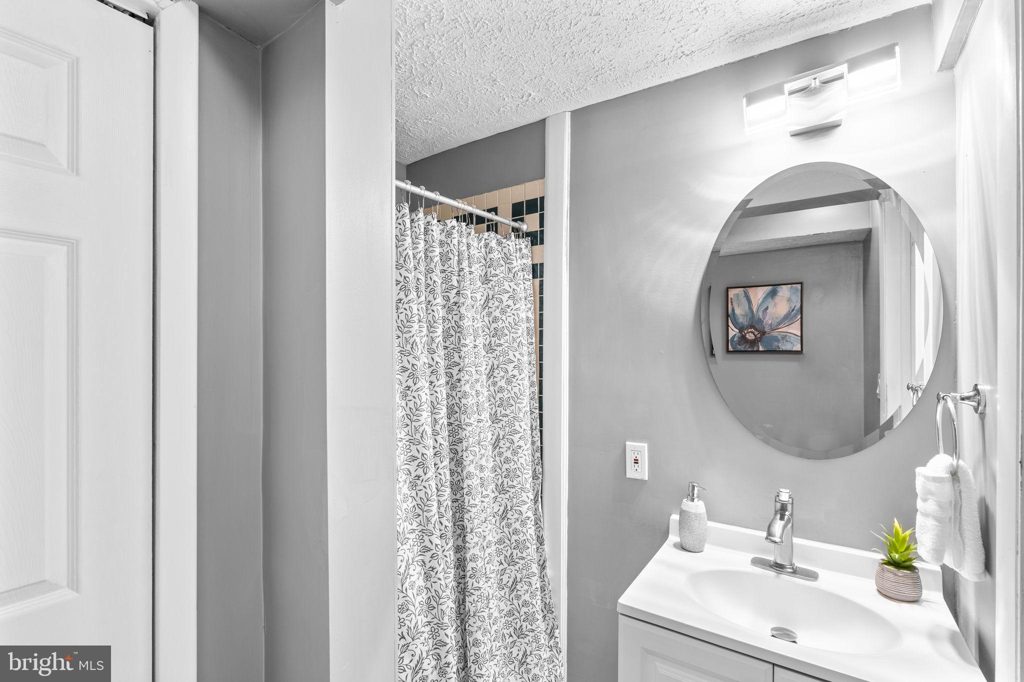 8433 Sugar Creek Lane Springfield, VA 22153 - Photo 34 of 47 Basement full bathroom