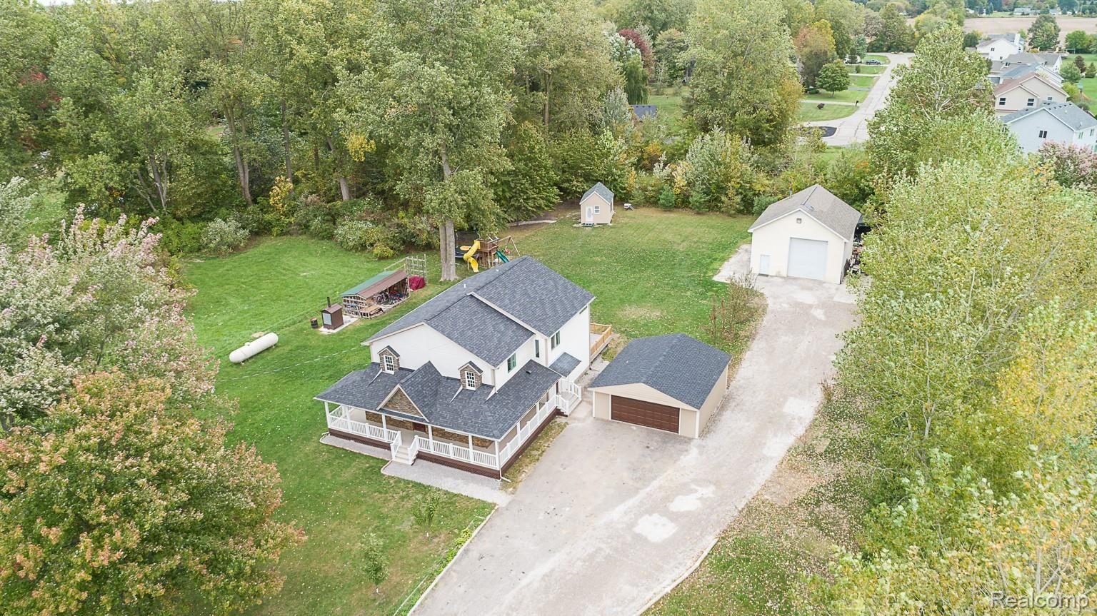 25101 Rust Road New Boston, MI 48164 - Photo 10 of 61 DJI_0014.jpg