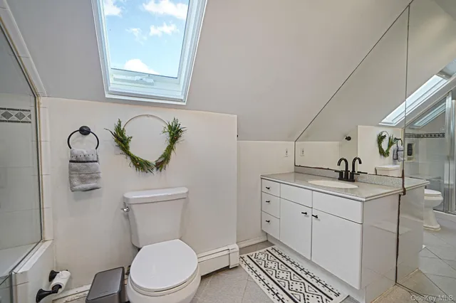 $749,999 | 10 Pickwick Court, Stony Brook, NY 11790