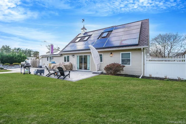 $749,999 | 10 Pickwick Court, Stony Brook, NY 11790