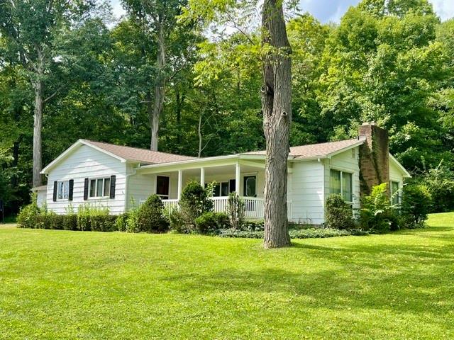 159 Fullerton Road Enon Valley, PA 16120 - Photo 2 of 26 Gallery Image 2