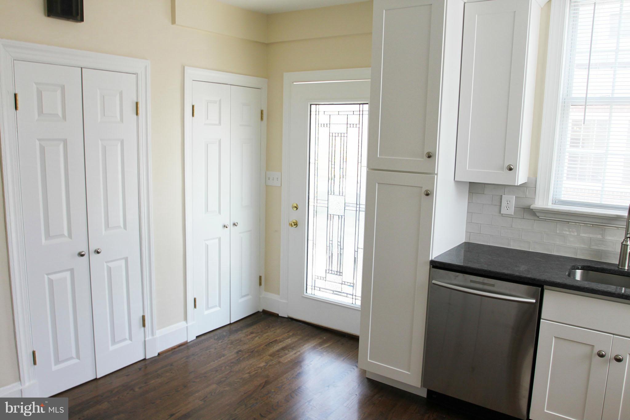 913 Kingston Road Baltimore, MD 21212 - Photo 6 of 30 Kitchen