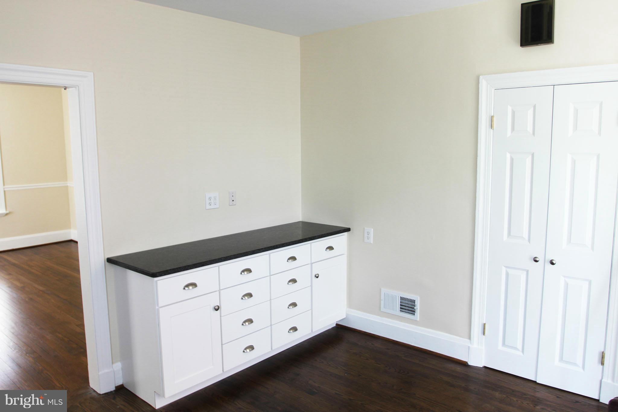 913 Kingston Road Baltimore, MD 21212 - Photo 8 of 30 Dining Room