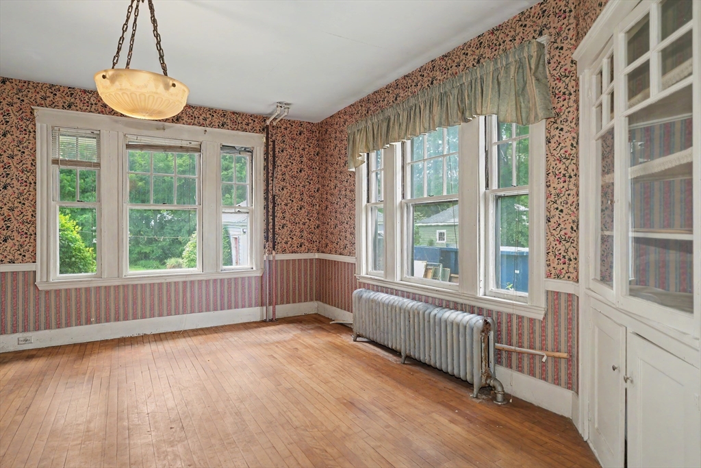 8 Tremont Street Maynard, MA 01754 - Photo 9 of 30