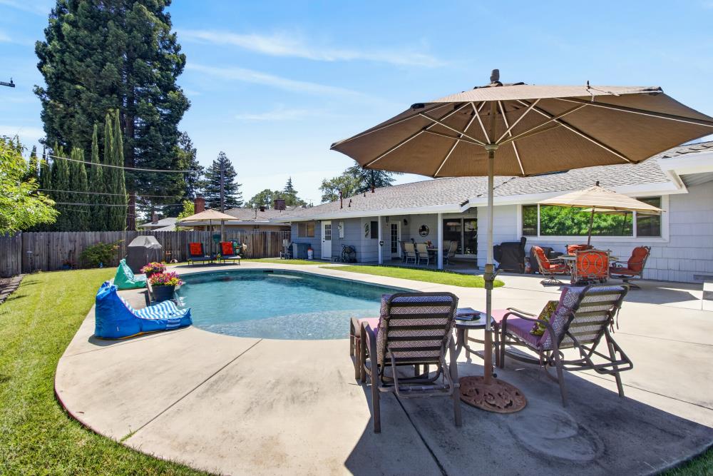 3812 Dell Road Carmichael, CA 95608 - Photo 48 of 64