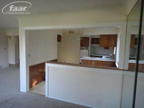 17718 Adrian Road Southfield, MI 48075 - Photo 16 of 24 20353940-16.JPG