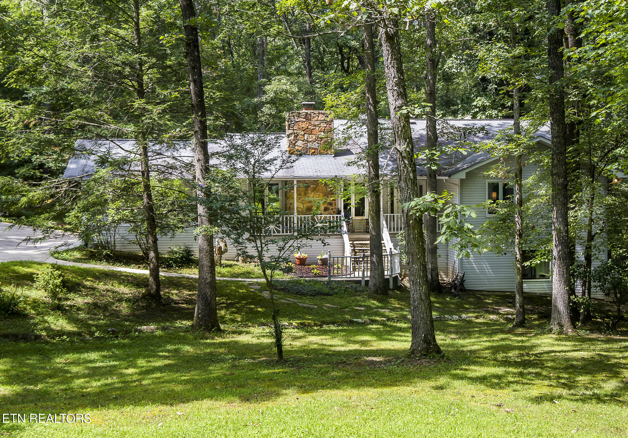 36 Devon Loop Crossville, TN 38558 - Photo 4 of 60 IMG_8460_1