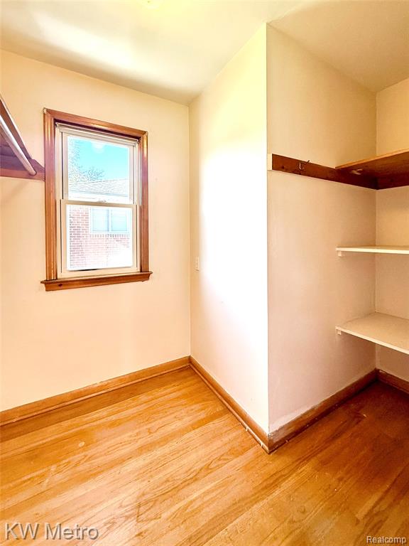 2182 Vernier Road Grosse Pointe, MI 48236 - Photo 18 of 32