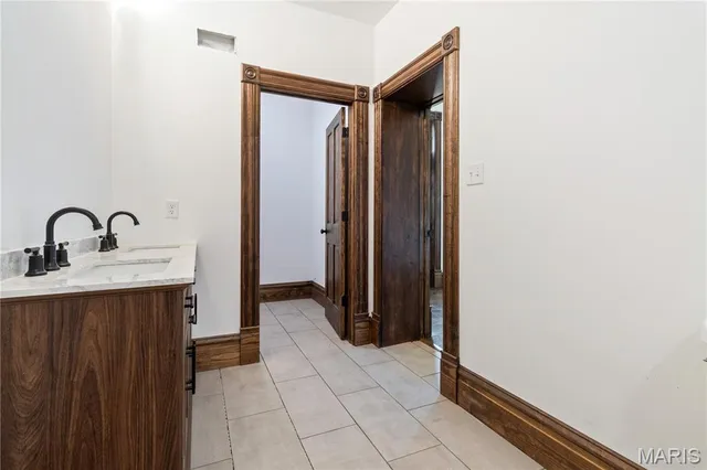 $349,900 | 3503 Wisconsin Avenue, St. Louis, MO 63118