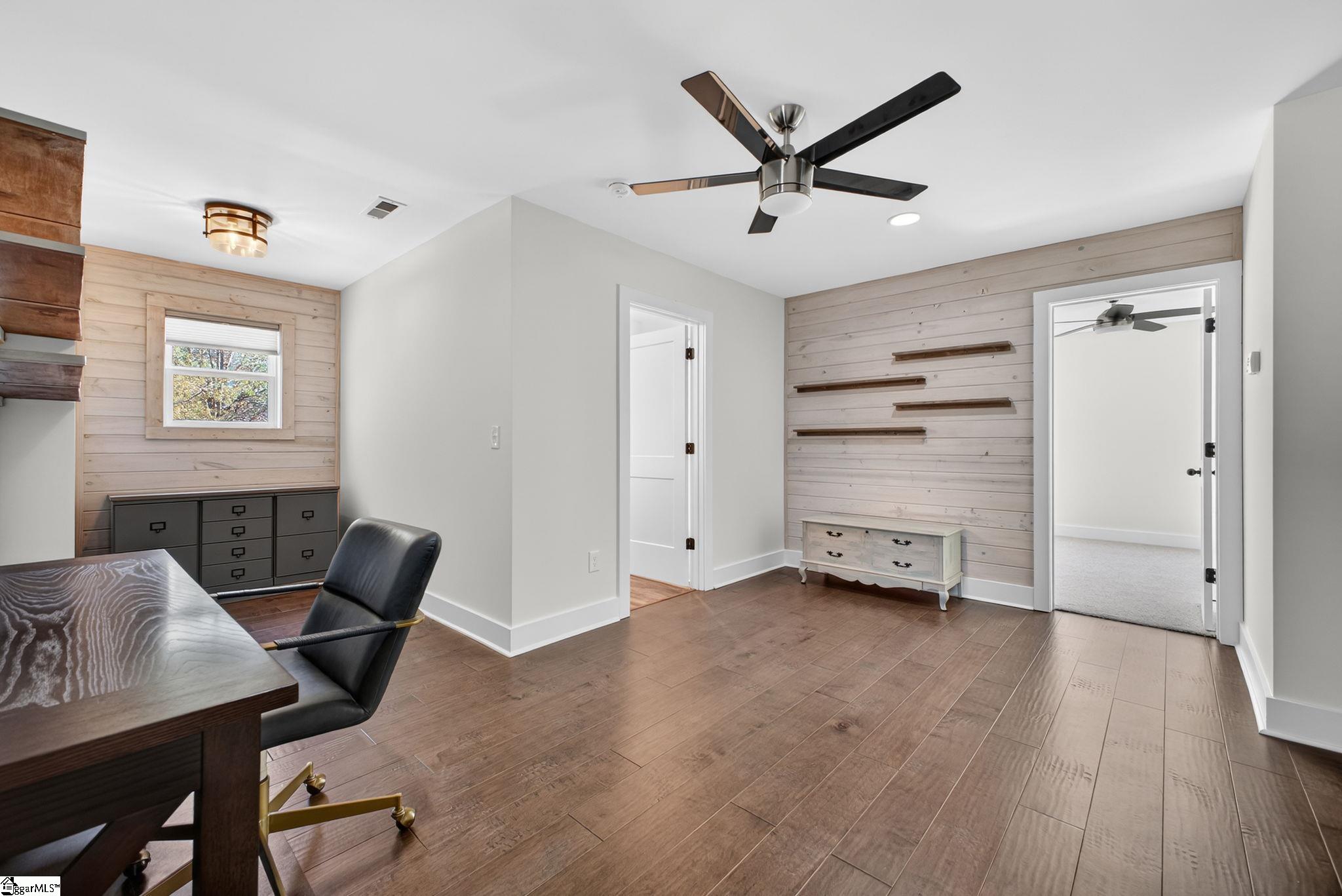 4588 Highway 14 Greer, SC 29651 - Photo 19 of 45