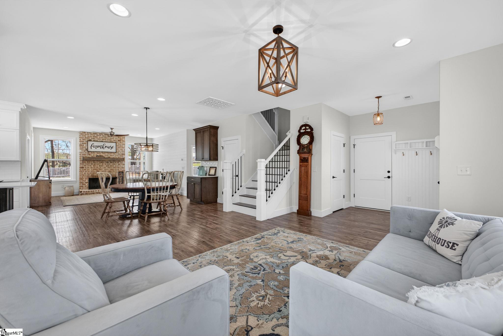 4588 Highway 14 Greer, SC 29651 - Photo 6 of 45