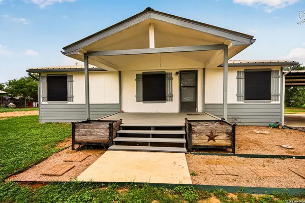 $262,500 | 147 County Road 6841, Lytle, TX 78052