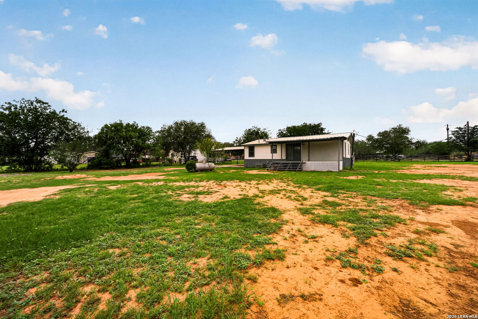 147 County Road 6841 Lytle, TX 78052 - Photo 28 of 32