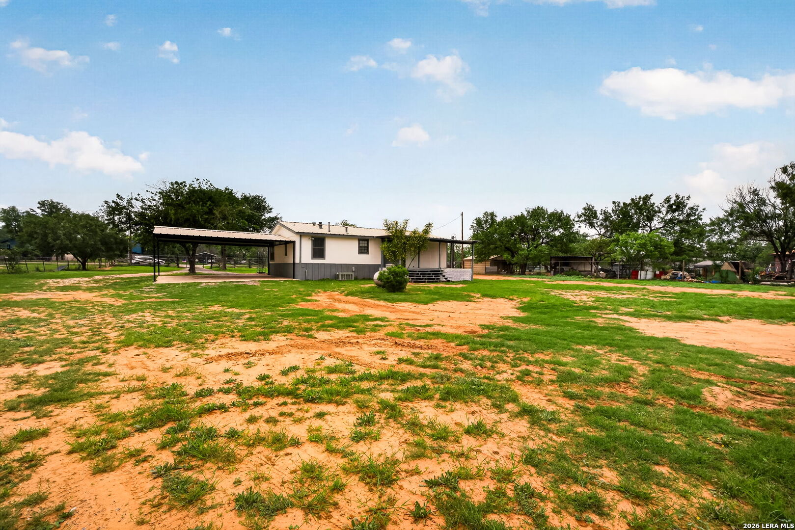 147 County Road 6841 Lytle, TX 78052 - Photo 30 of 32