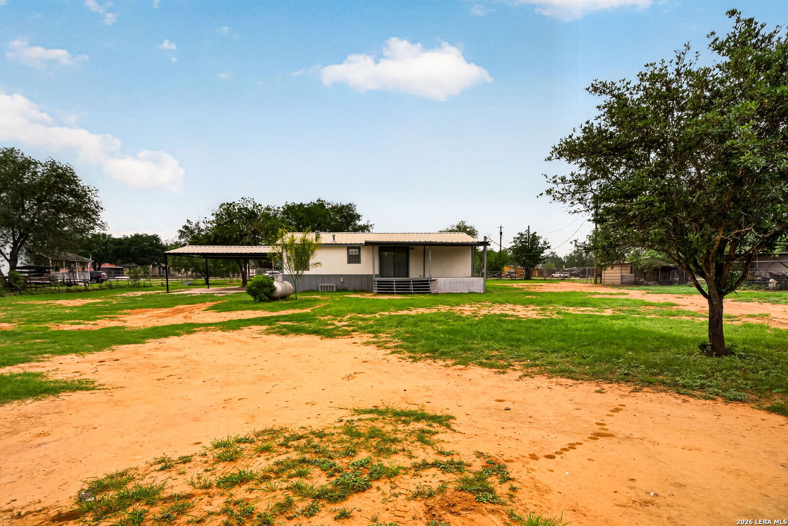 147 County Road 6841 Lytle, TX 78052 - Photo 31 of 32