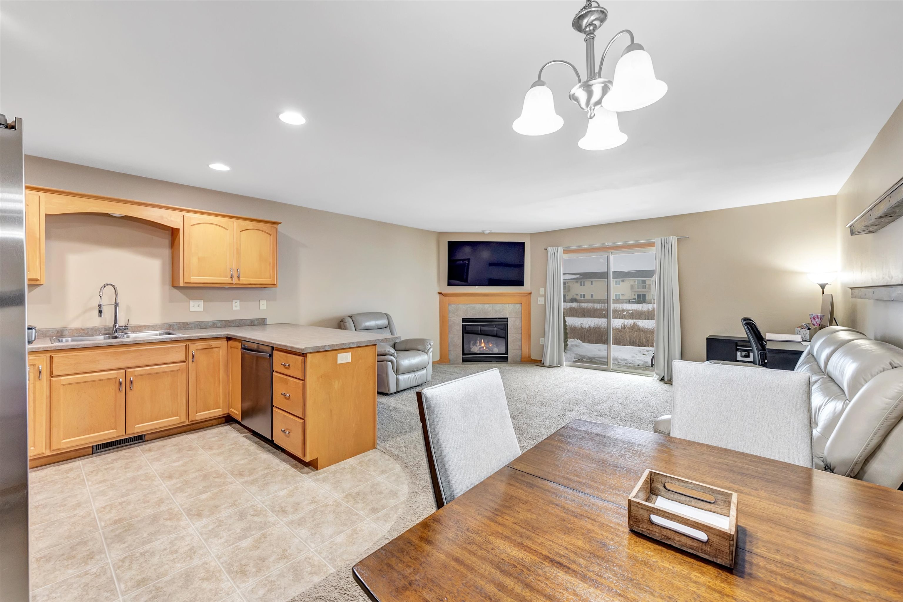 2167 Trailside Lane De Pere, WI 54115 - Photo 2 of 21