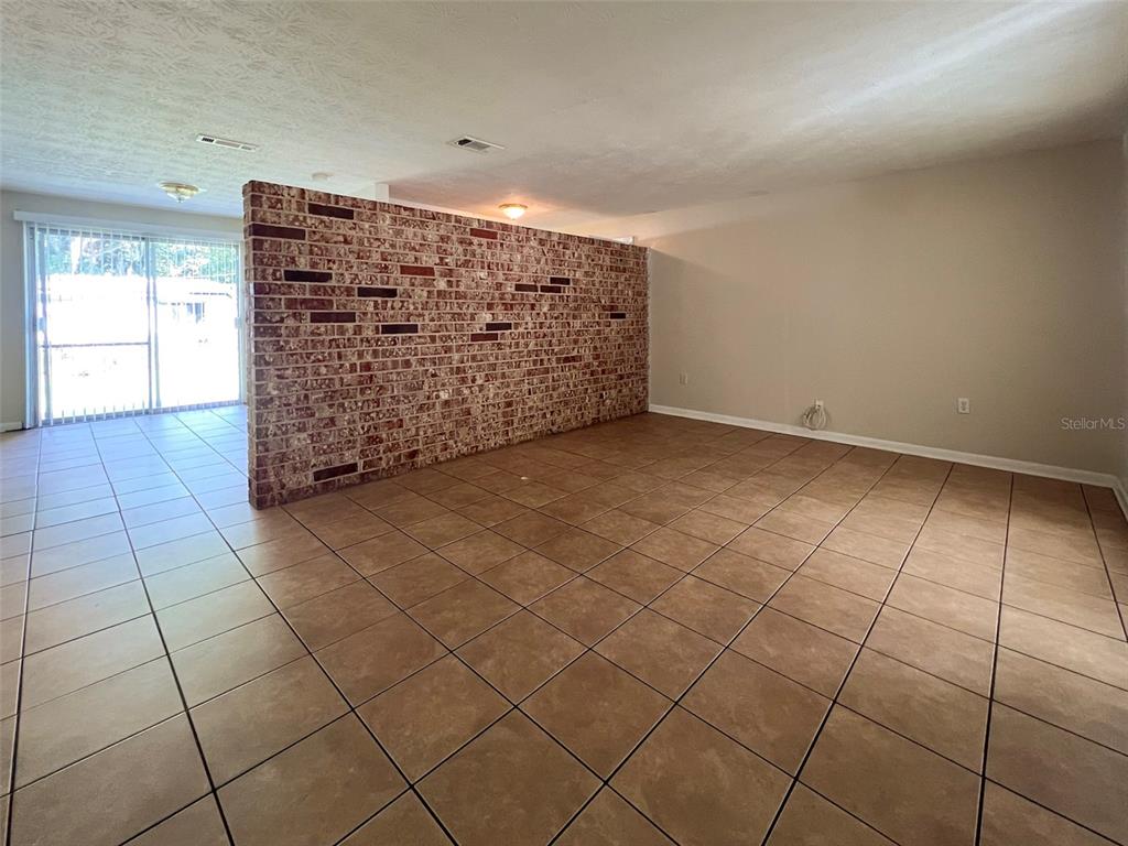 536 Northwest 34th Street Gainesville, FL 32607 - Photo 2 of 31