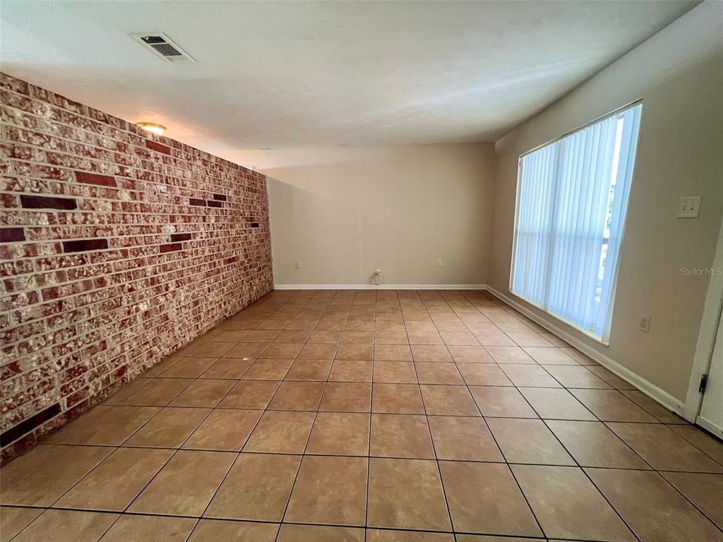 536 Northwest 34th Street Gainesville, FL 32607 - Photo 3 of 31