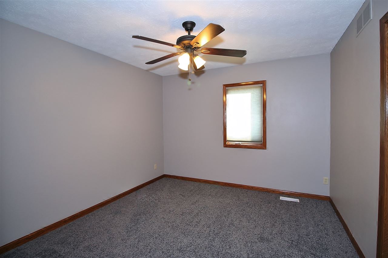 7811 Thistle Ridge Road Roscoe, IL 61073 - Photo 14 of 22 Gallery Image 14