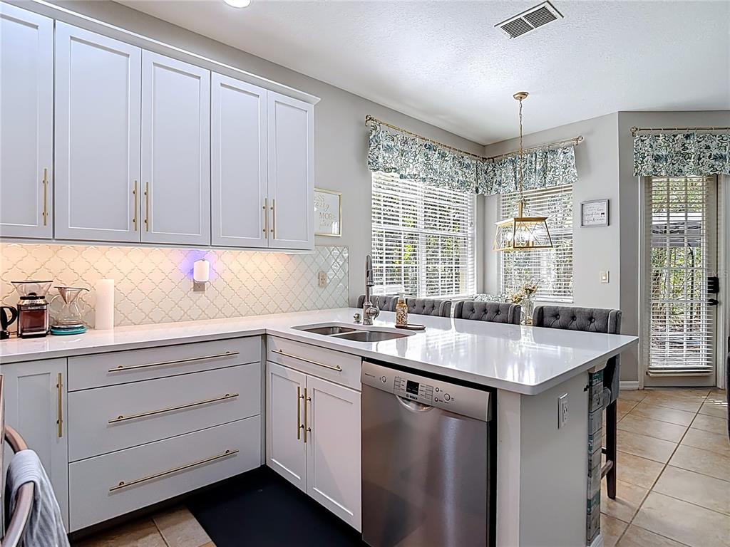 8123 Stone Path Way Tampa, FL 33647 - Photo 19 of 59