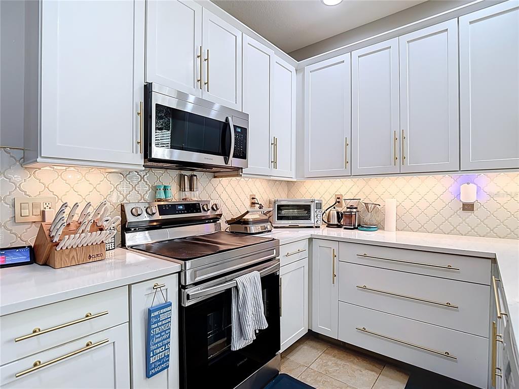 8123 Stone Path Way Tampa, FL 33647 - Photo 20 of 59
