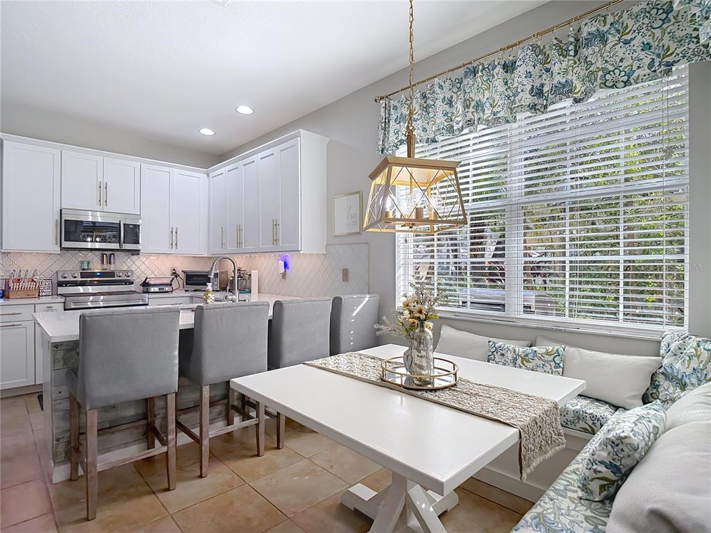 8123 Stone Path Way Tampa, FL 33647 - Photo 4 of 59