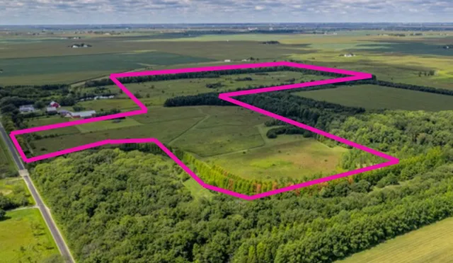 $1,200,000 | 97.49-acres 2700 North Road, Ashkum, IL 60911