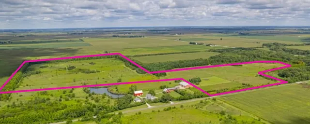 $1,200,000 | 97.49-acres 2700 North Road, Ashkum, IL 60911