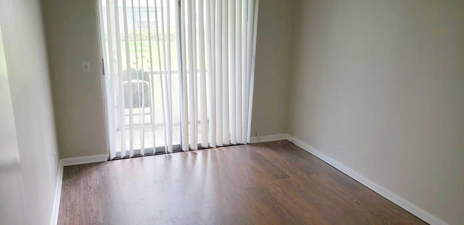 515 Fanshaw M, Unit 515 Boca Raton, FL 33434 - Photo 7 of 11 7