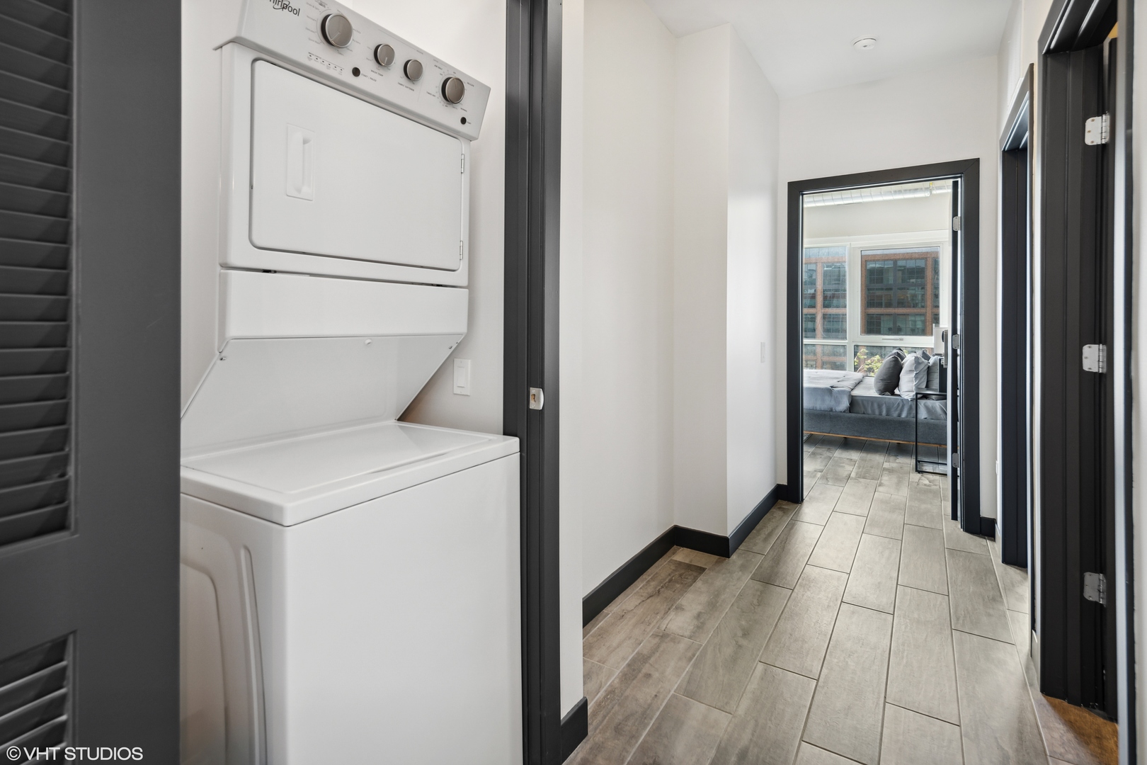 171 North Aberdeen Street, Unit 810 Chicago, IL 60607 - Photo 11 of 30