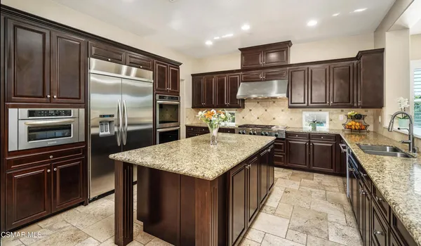 $1,925,000 | 7375 Elk Run Way, Moorpark, CA 93021