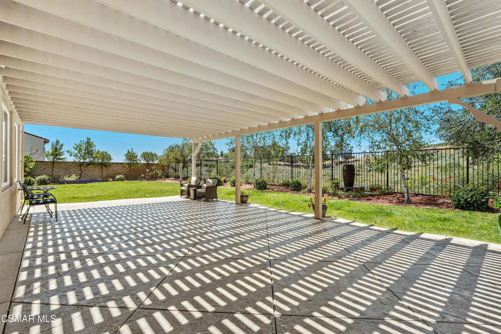 7375 Elk Run Way Moorpark, CA 93021 - Photo 40 of 46