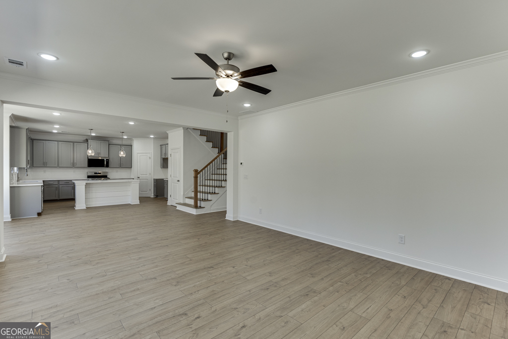 997 Lakeview Drive Commerce, GA 30529 - Photo 17 of 42