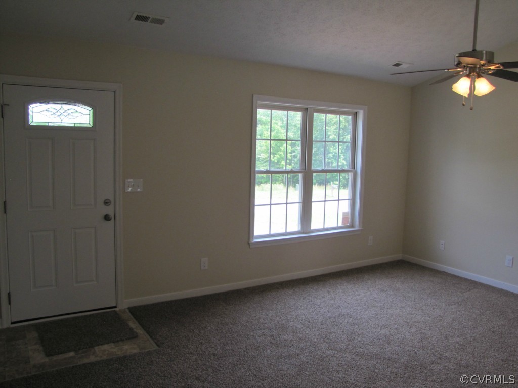 6019 Springbank Road Petersburg, VA 23803 - Photo 6 of 22