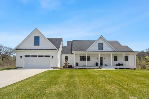 $625,000 | 7834 Sandy Lane, Stanwood, MI 49346