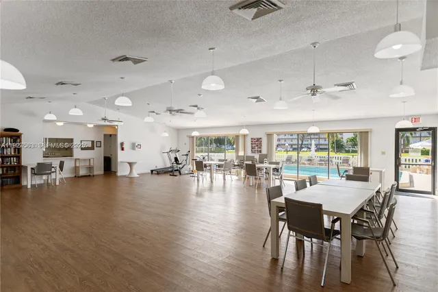 $229,900 | 190 Southeast 5th Avenue, Unit 202, Dania Beach, FL 33004