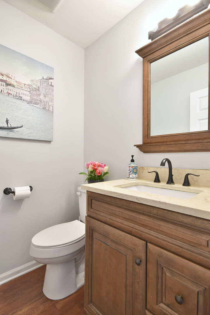 1955 Colonial Street Aurora, IL 60503 - Photo 12 of 32